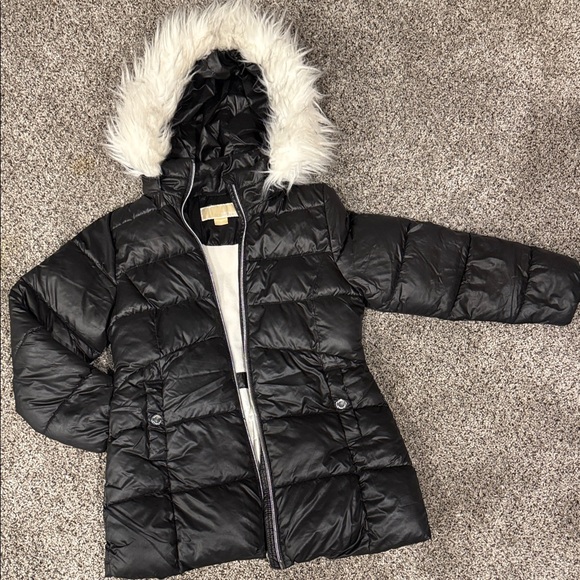 Michael Kors Black Puffer Jacket with White Fur Trim - Picture 1 of 3